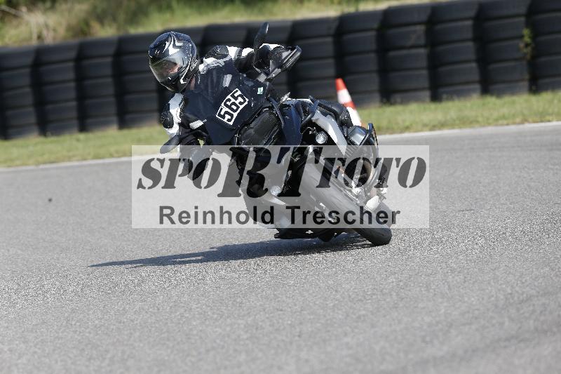 /45 10.08.2025 Plüss Moto Sport ADR/Freies Fahren/565